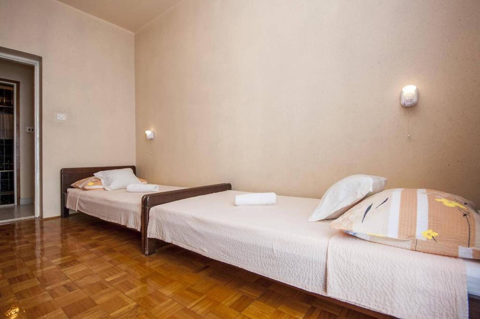 Apartments Zdenka Бродариця Екстер'єр фото